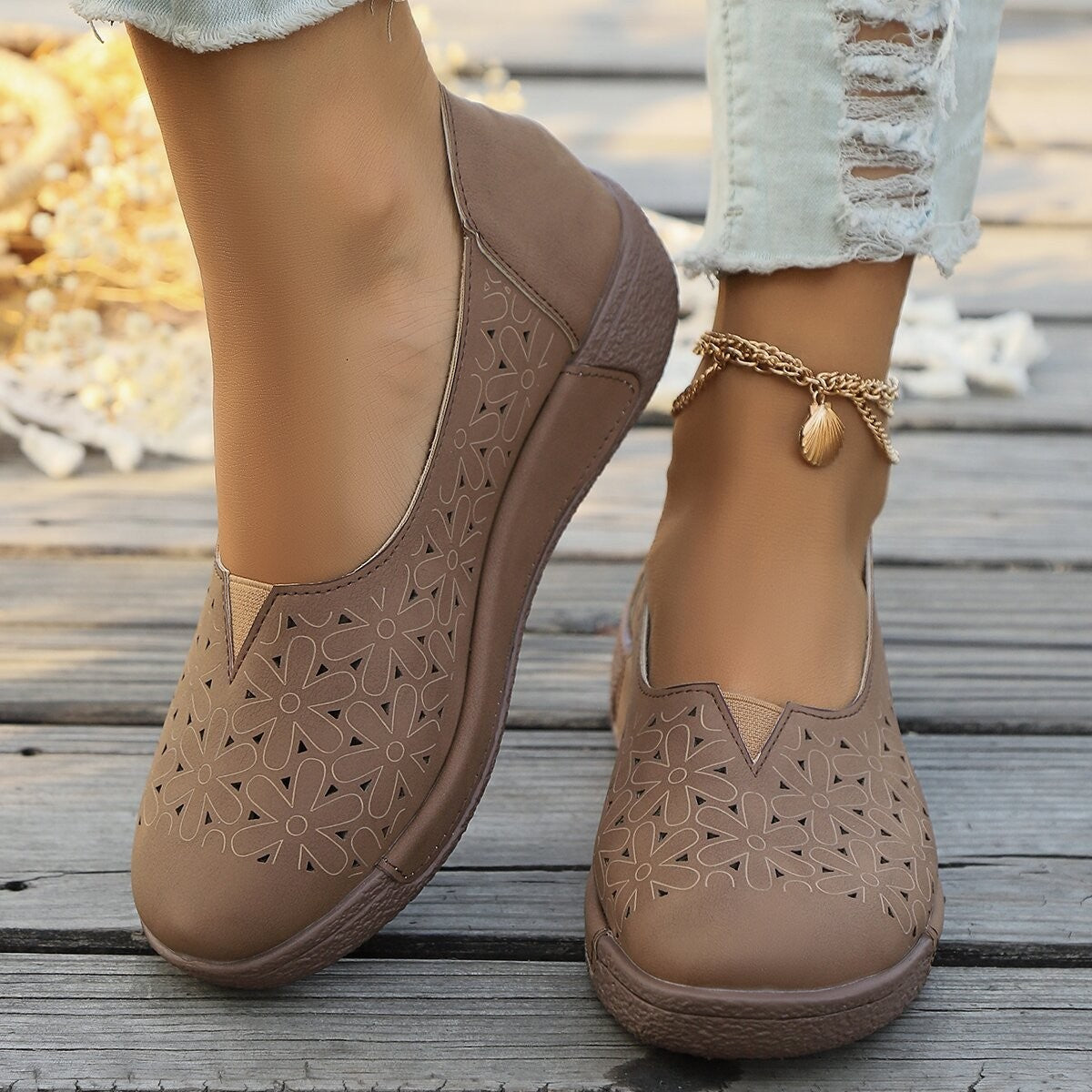 Women's Orthopedic Slip-On Flats with Arch Support โ Fashionable and Versatile Casual Shoes for All-Day Comfort